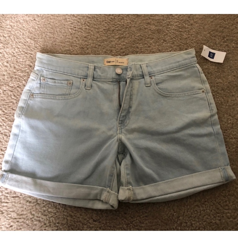 NWT Gap 1969 denim shorts